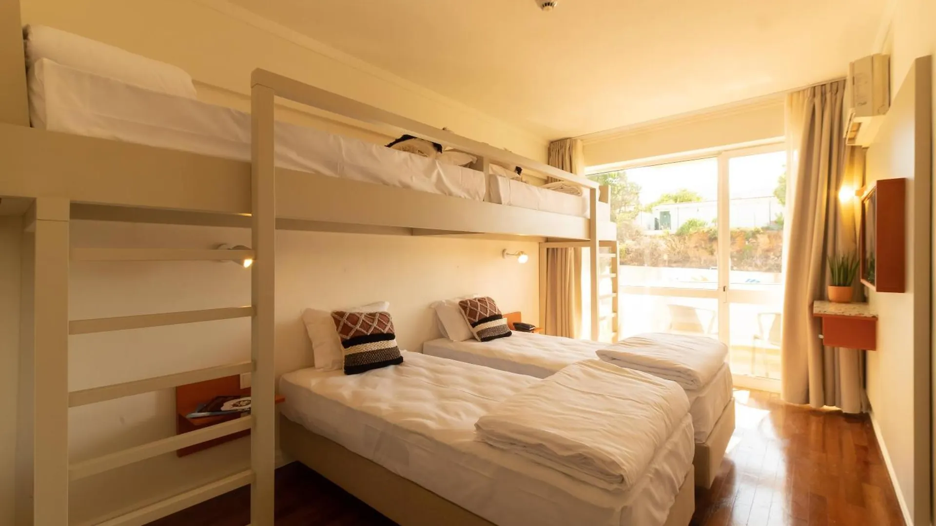 Wot Lagos Montemar Hotel