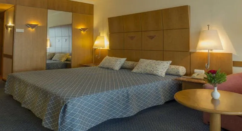 Wot Lagos Montemar Hotel