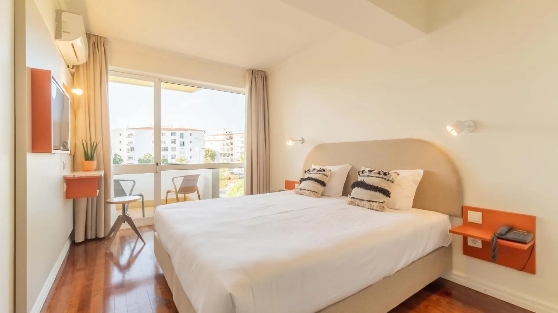 Wot Lagos Montemar Hotel